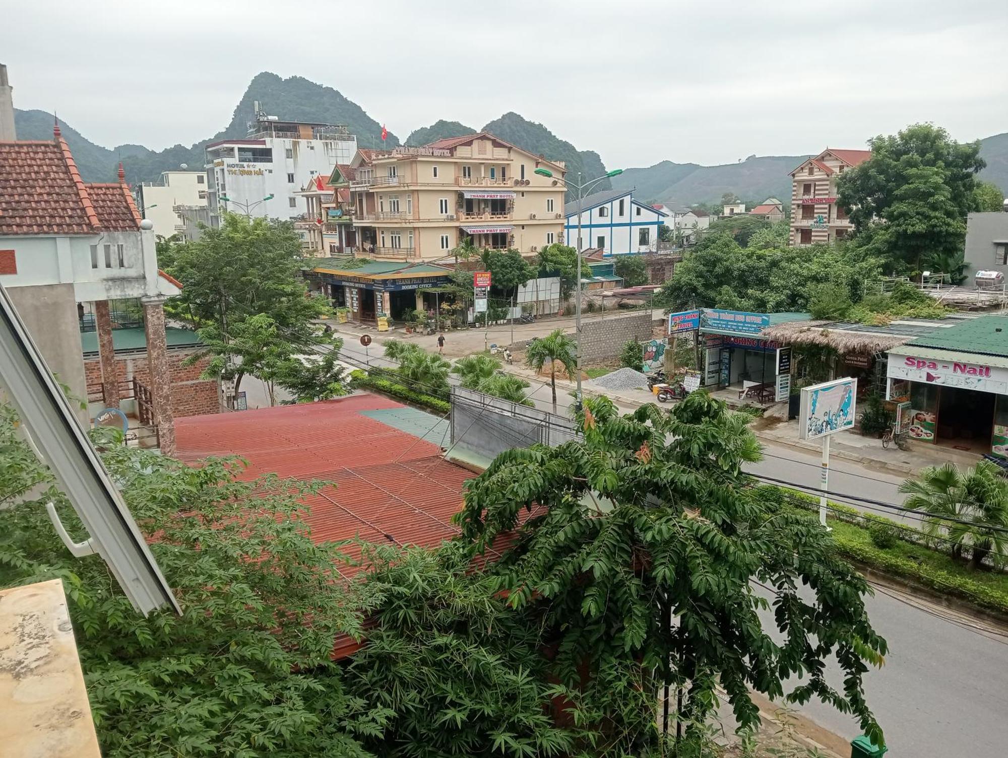 Song Toan Hotel Phong Nha Esterno foto