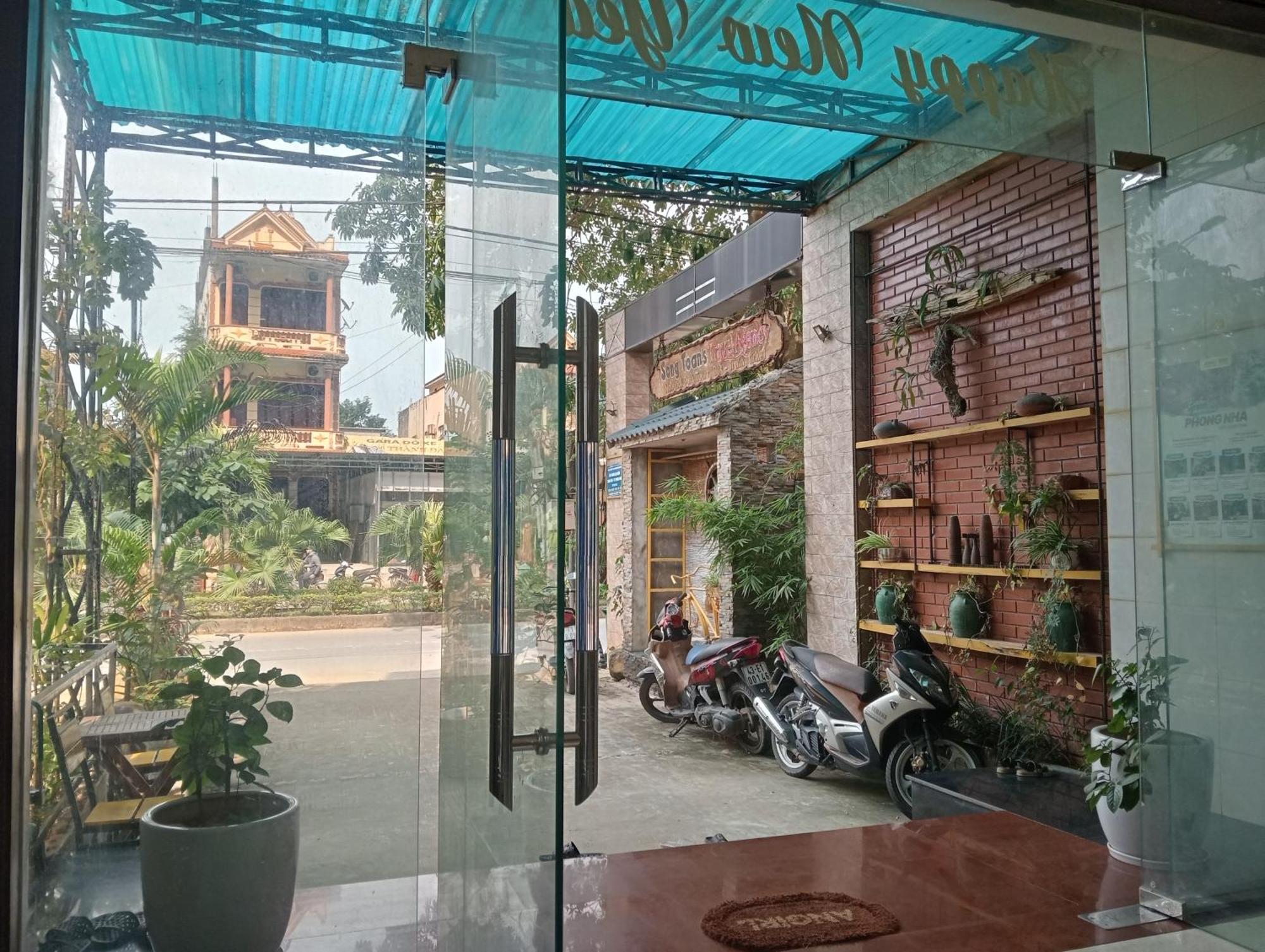 Song Toan Hotel Phong Nha Esterno foto