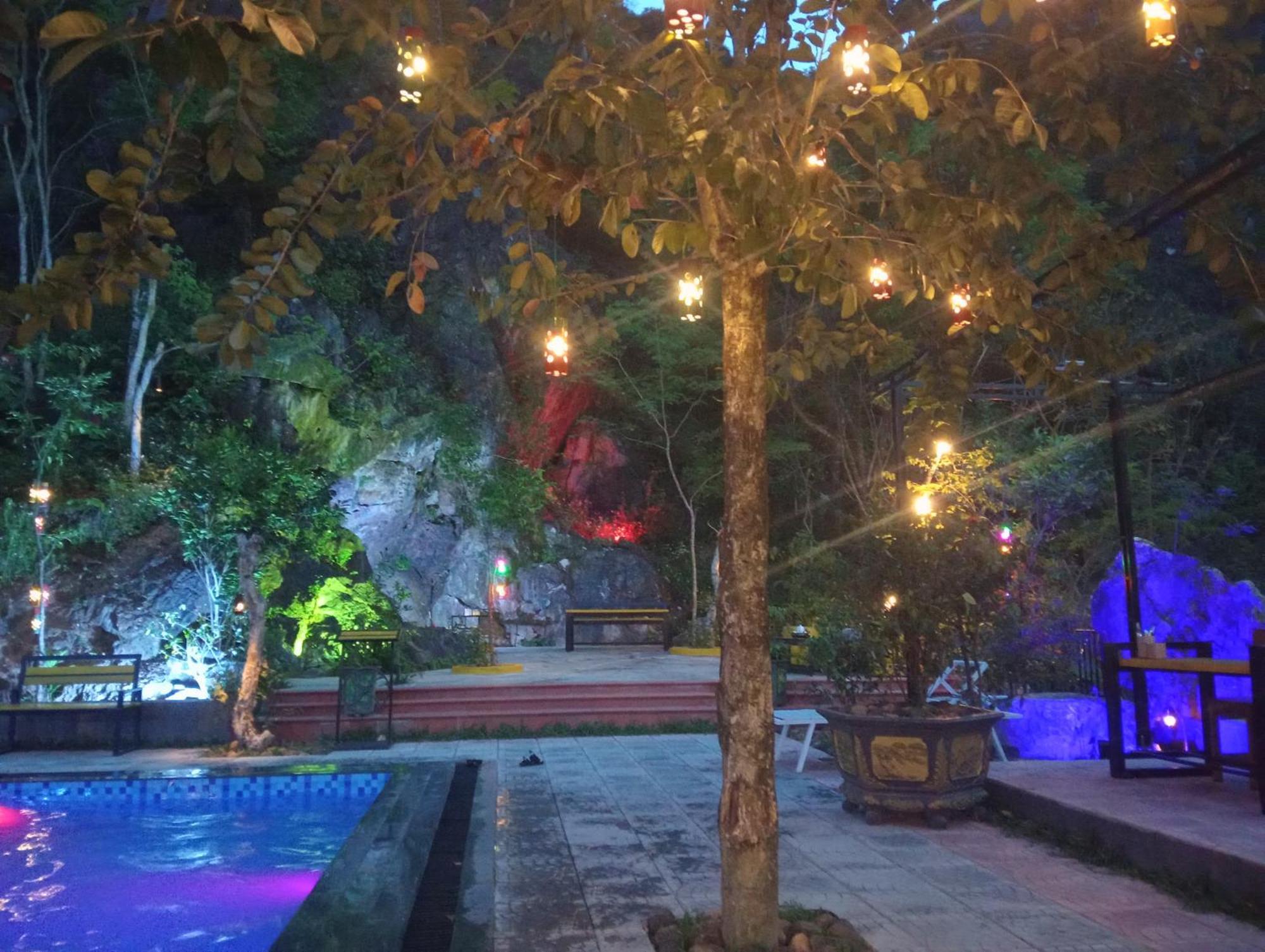 Song Toan Hotel Phong Nha Esterno foto