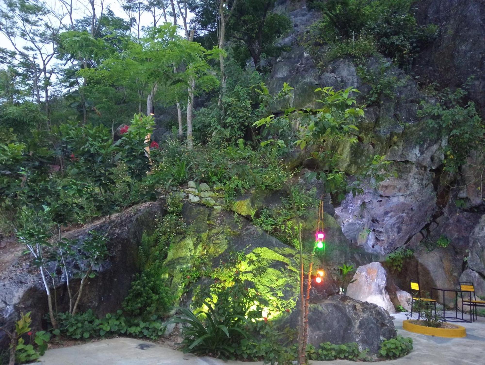 Song Toan Hotel Phong Nha Esterno foto